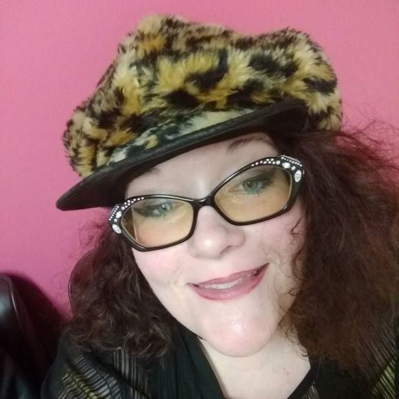 Meet your Posher, Kam - Picture 1 of 1